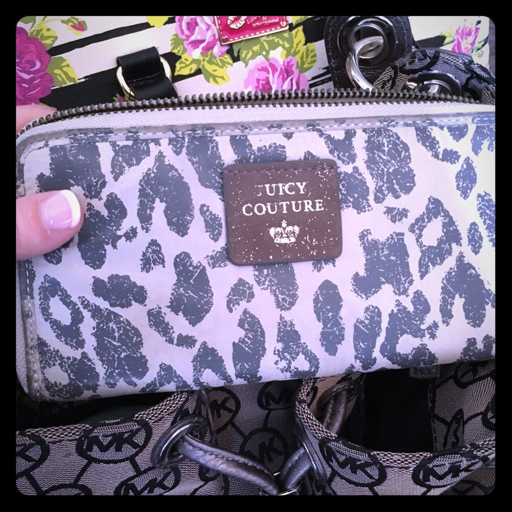 Juicy Couture zip wallet! NOT 4 SALE,for @jenkwest